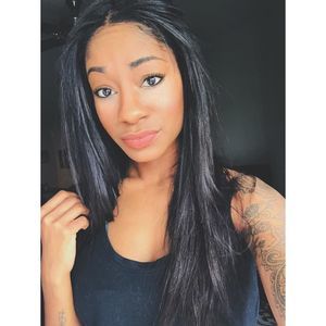 Meet your Posher, Chanelle